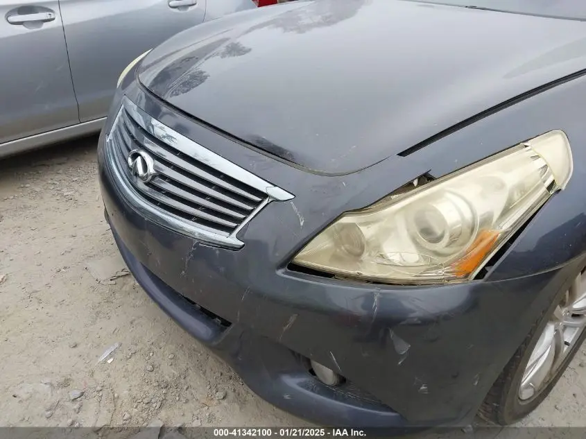 2010 INFINITI G37X  