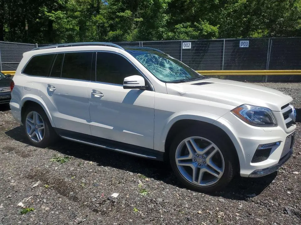 2015 MERCEDES-BENZ GL 550 4MATIC  