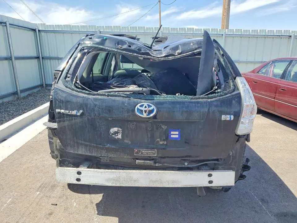 2014 TOYOTA PRIUS V FIVE  