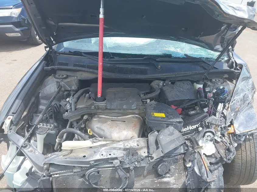 2014 TOYOTA CAMRY LE