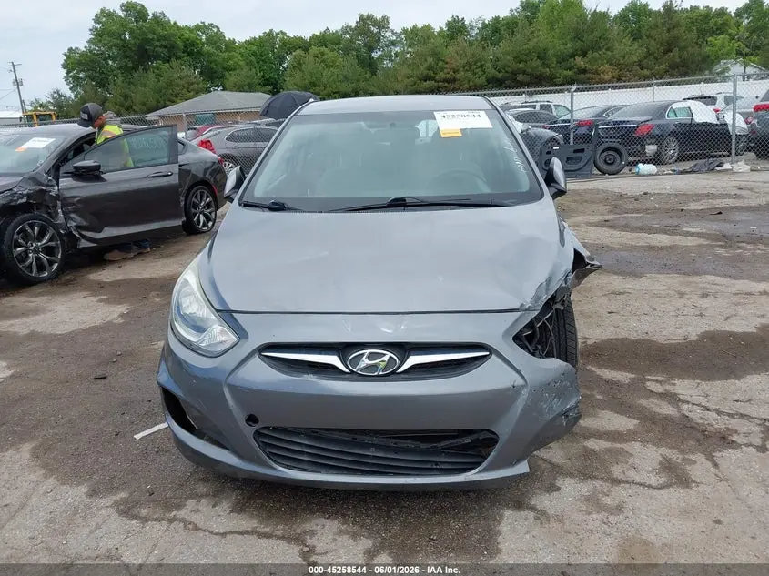 2014 HYUNDAI ACCENT GLS