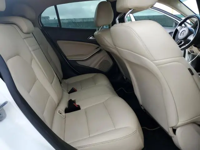 2020 MERCEDES-BENZ GLA 250  