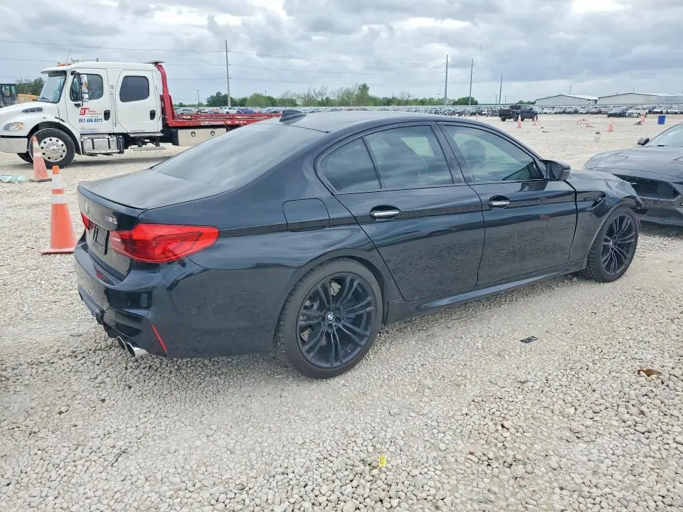 2018 BMW M5   