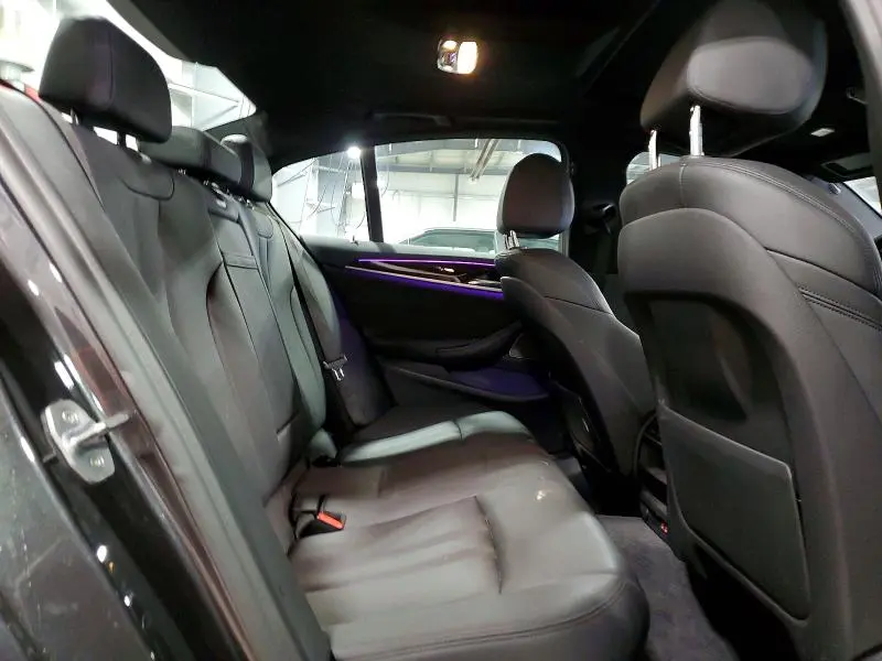 2020 BMW 530XE   