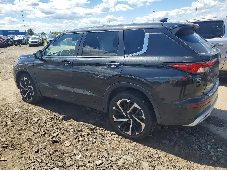 2024 MITSUBISHI OUTLANDER SE  