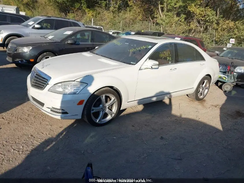2013 MERCEDES-BENZ S 550  