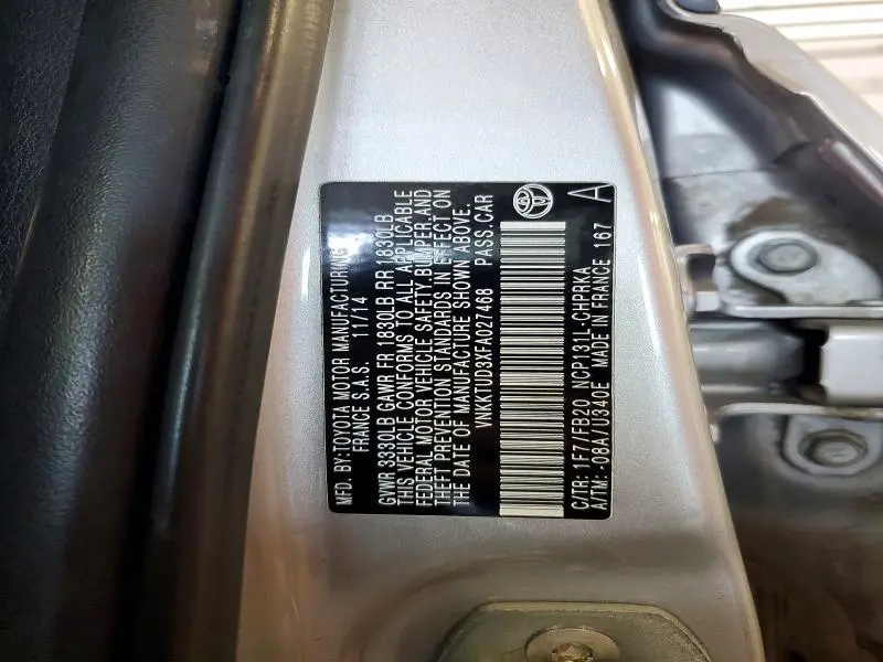 2015 TOYOTA YARIS 5-DOOR LE  
