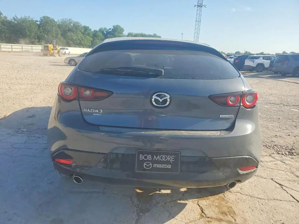 2024 MAZDA 3 PREFERRED  