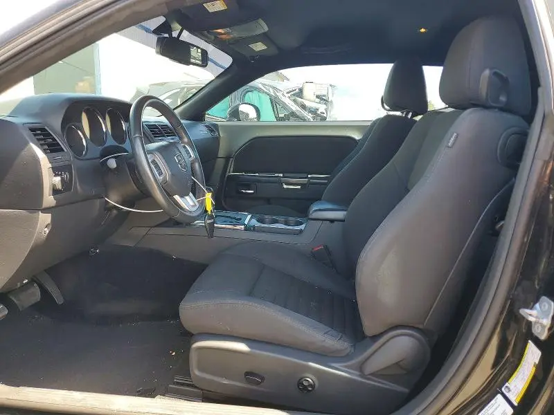 2014 DODGE CHALLENGER SXT  