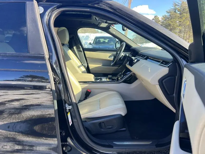 2018 LAND ROVER RANGE ROVER VELAR R-DYNAMIC SE  