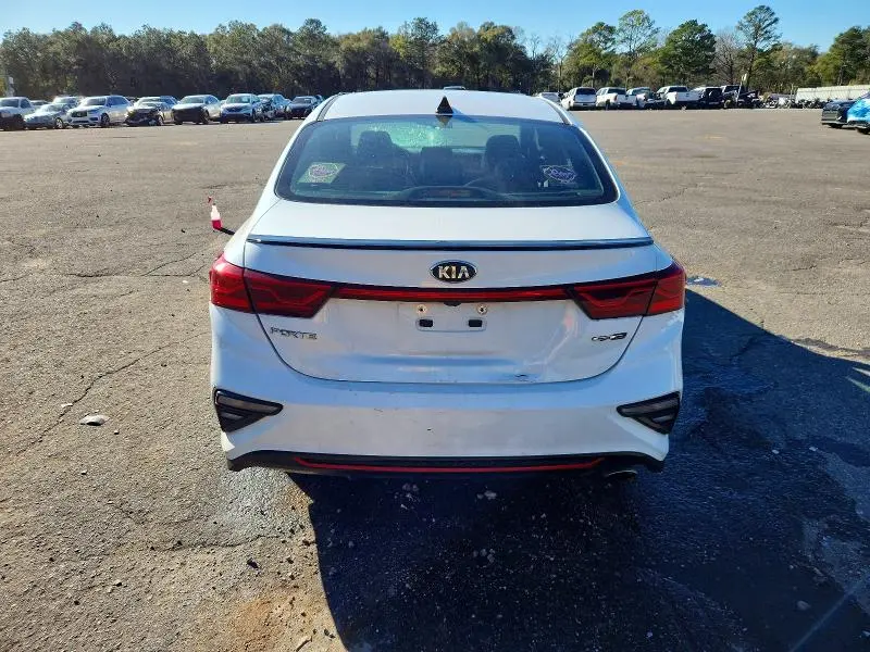 2021 KIA FORTE GT LINE  