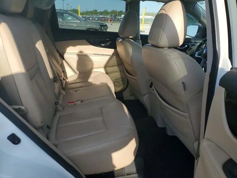 2019 NISSAN ROGUE SL  