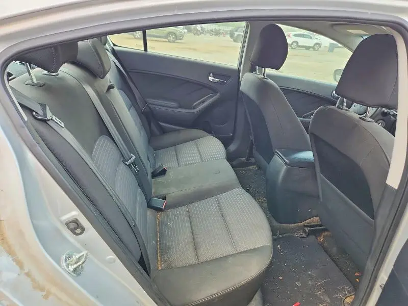 2016 KIA FORTE LX  