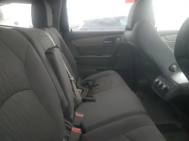 2016 CHEVROLET TRAVERSE LS  