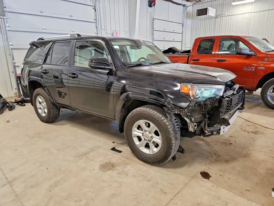 2021 TOYOTA 4RUNNER SR5  