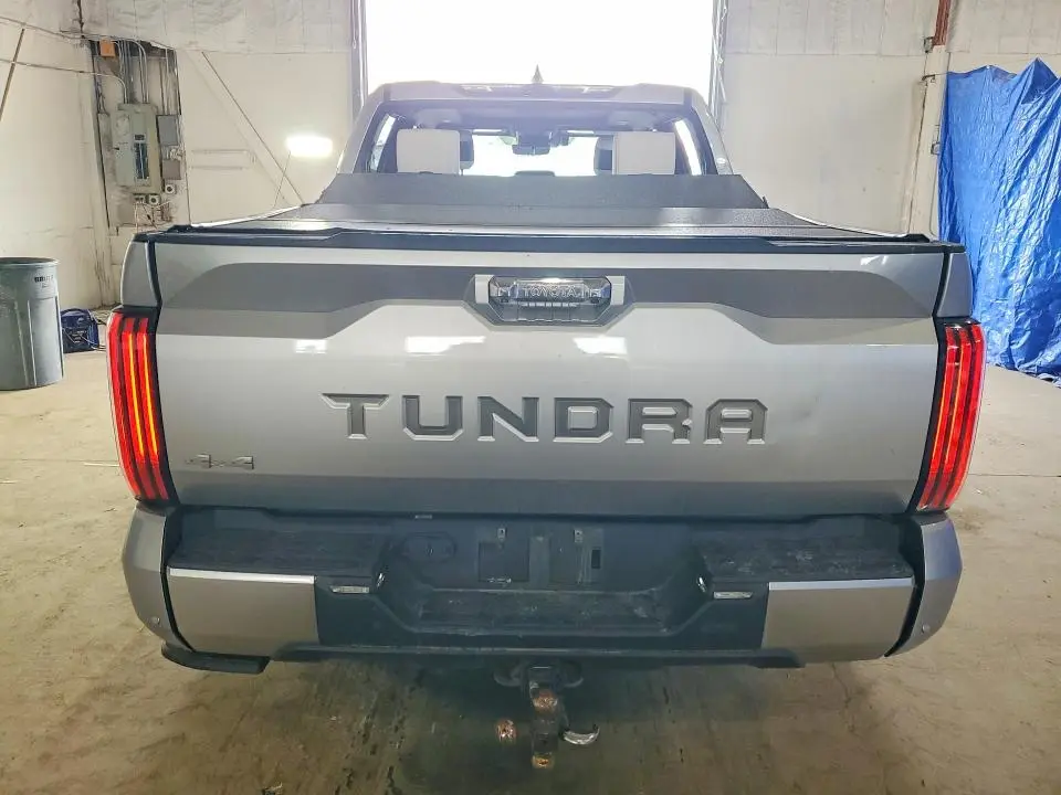 2023 TOYOTA TUNDRA CREWMAX CAPSTONE  
