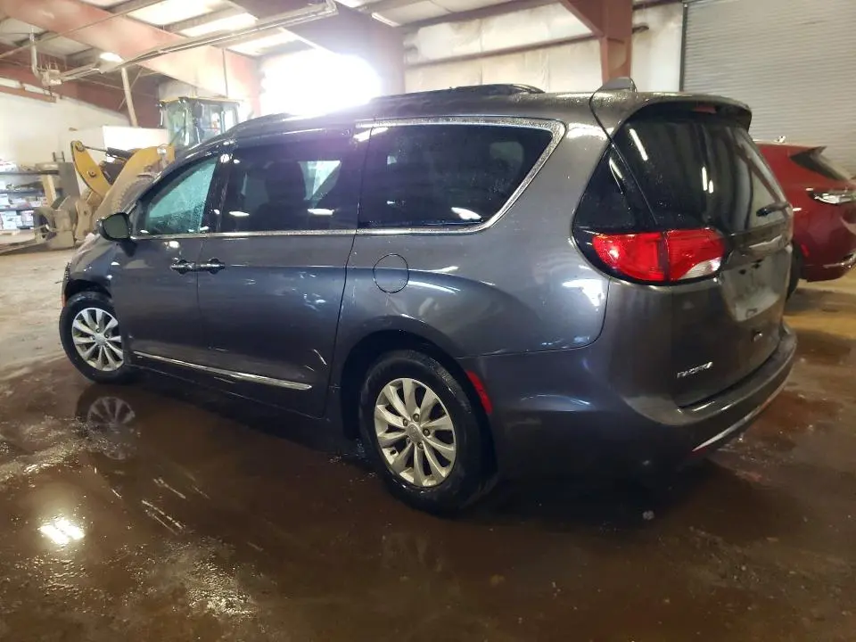 2017 CHRYSLER PACIFICA TOURING L  