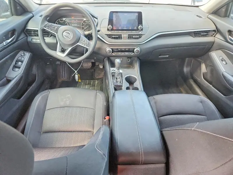2022 NISSAN ALTIMA SV  
