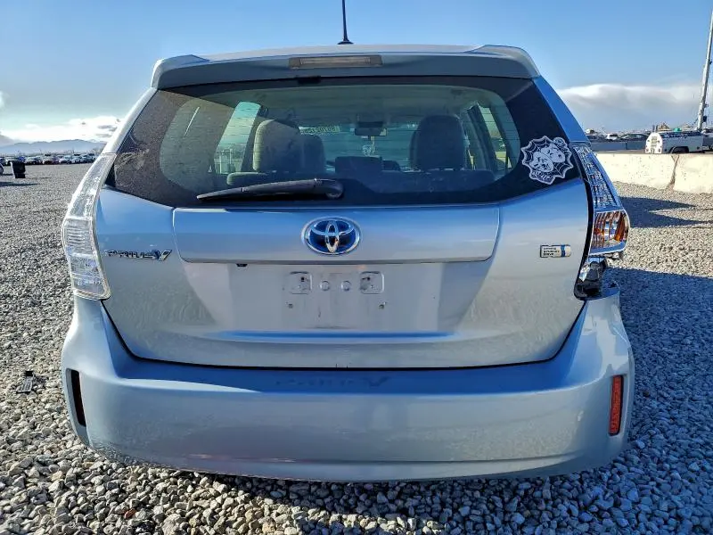 2012 TOYOTA PRIUS V   