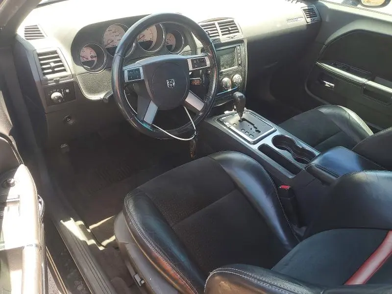 2010 DODGE CHALLENGER SRT-8  