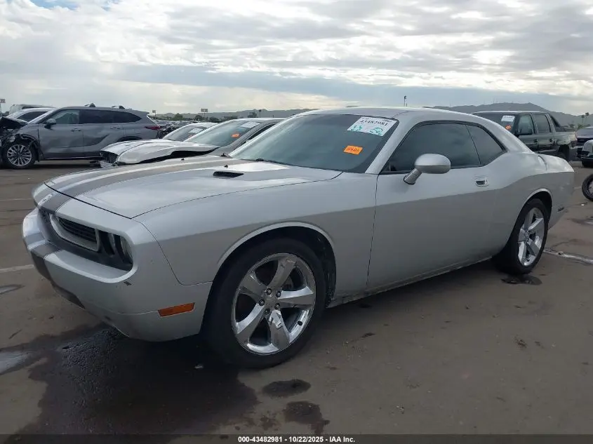2010 DODGE CHALLENGER SE