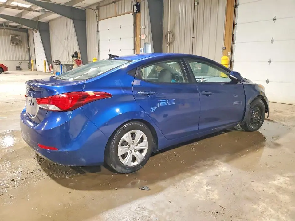 2016 HYUNDAI ELANTRA   