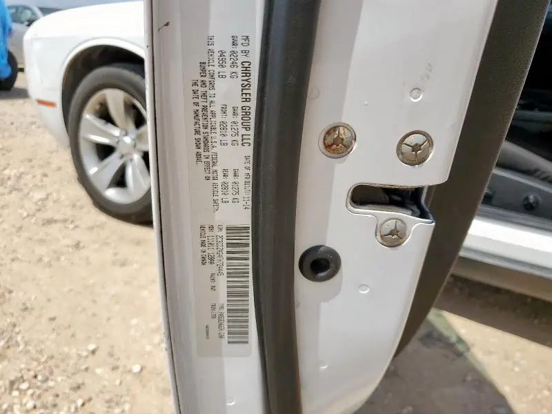 2015 DODGE CHALLENGER SXT  