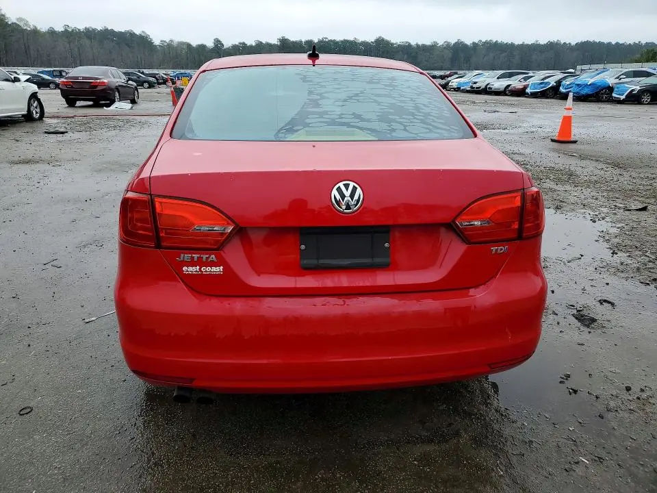 2013 VOLKSWAGEN JETTA TDI  