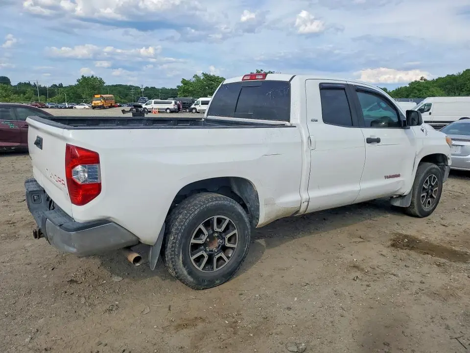 2015 TOYOTA TUNDRA SR5  