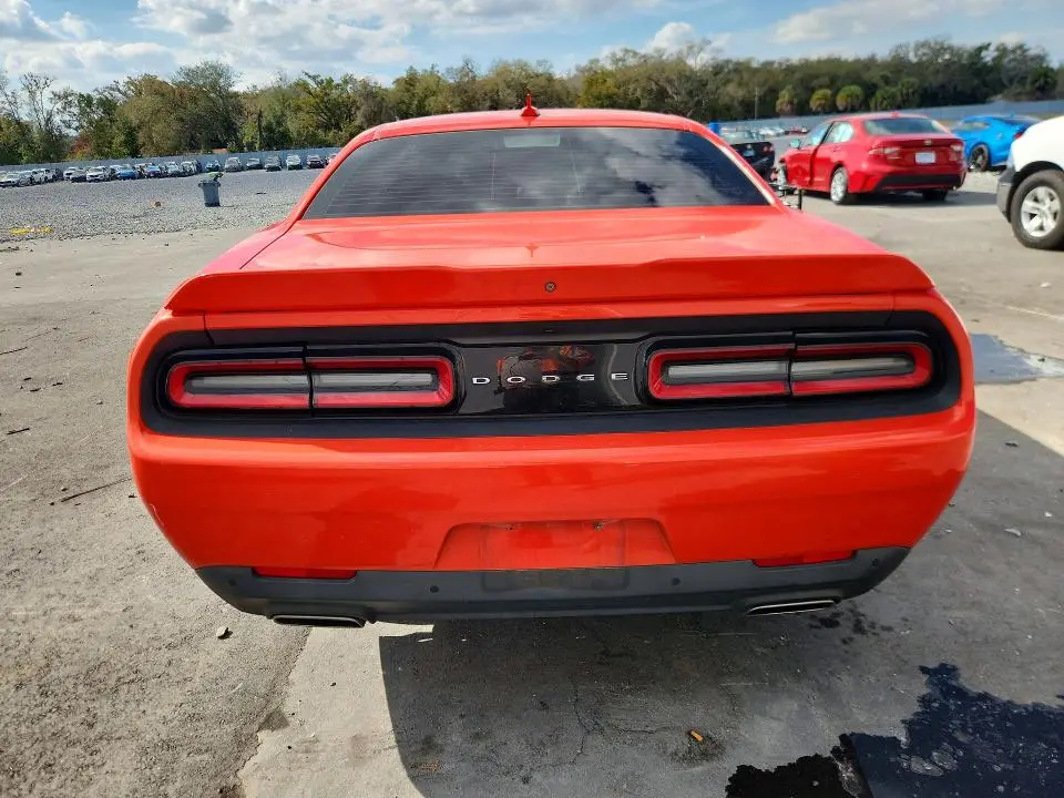 2016 DODGE CHALLENGER SXT  