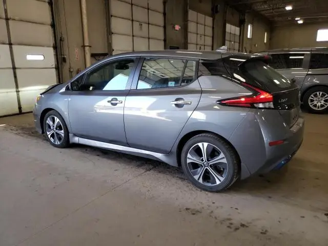 2020 NISSAN LEAF SV  