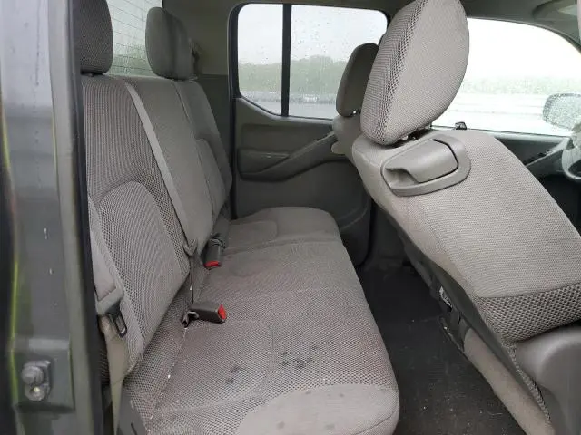 2010 NISSAN FRONTIER CREW CAB SE