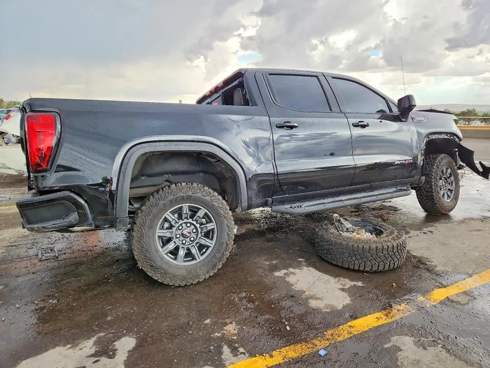 2026 GMC SIERRA K1500 AT4X  