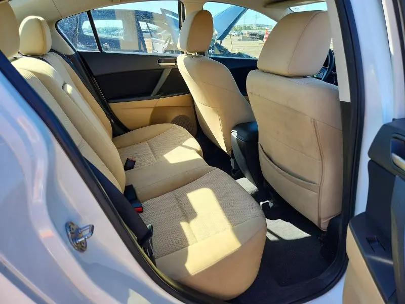 2010 MAZDA 3 I  