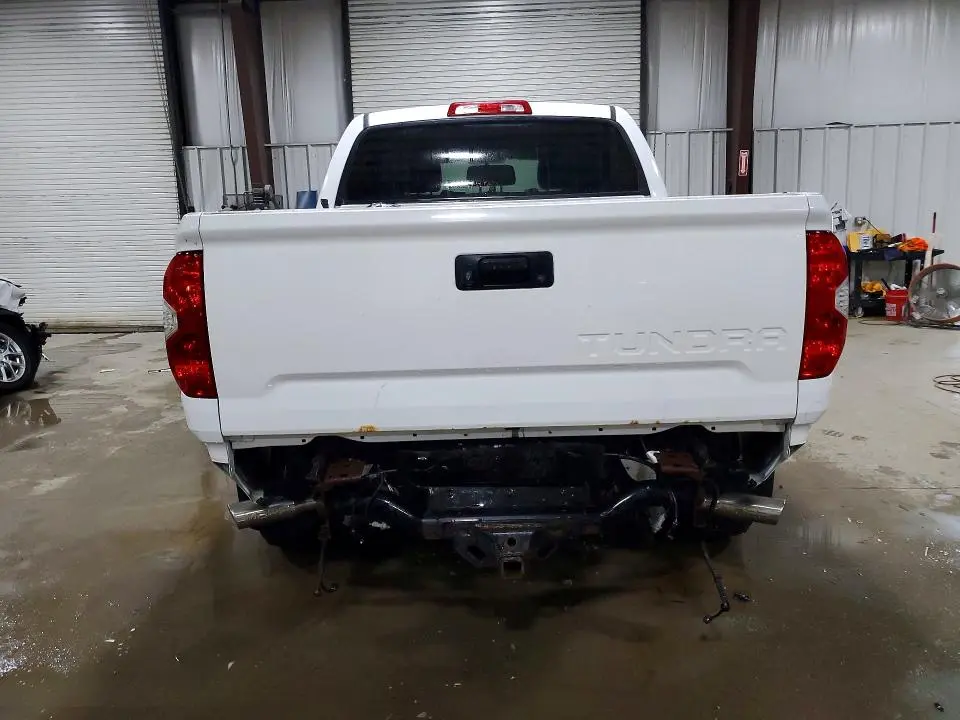 2017 TOYOTA TUNDRA SR5  