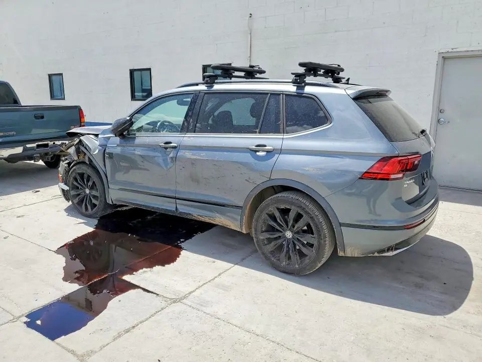 2021 VOLKSWAGEN TIGUAN SE  