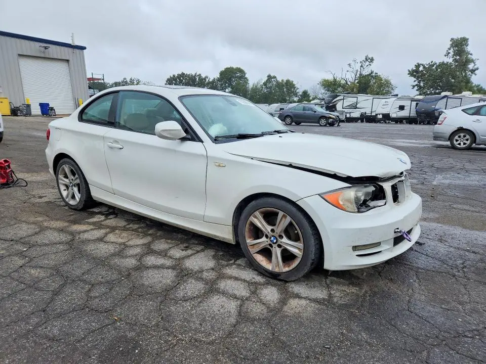 2011 BMW 128 I  