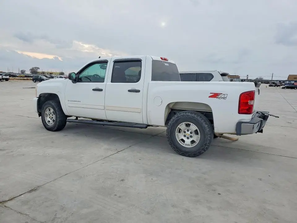 2010 CHEVROLET SILVERADO K1500 LT  