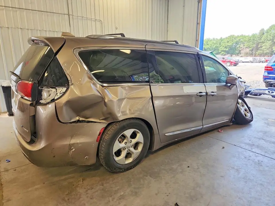 2018 CHRYSLER PACIFICA HYBRID TOURING L  