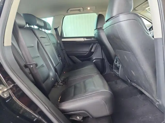 2012 VOLKSWAGEN TOUAREG V6