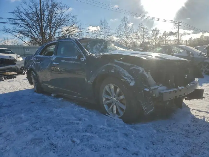 2019 CHRYSLER 300 LIMITED  