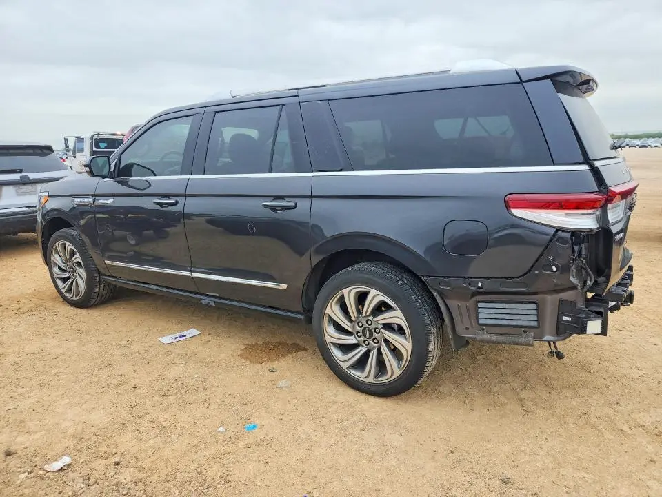 2022 LINCOLN NAVIGATOR L RESERVE  