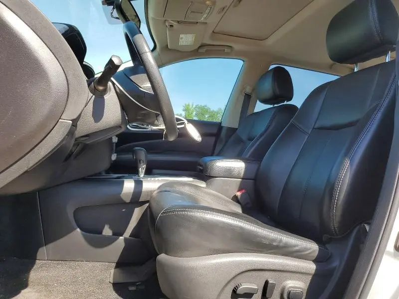 2017 NISSAN PATHFINDER SL  