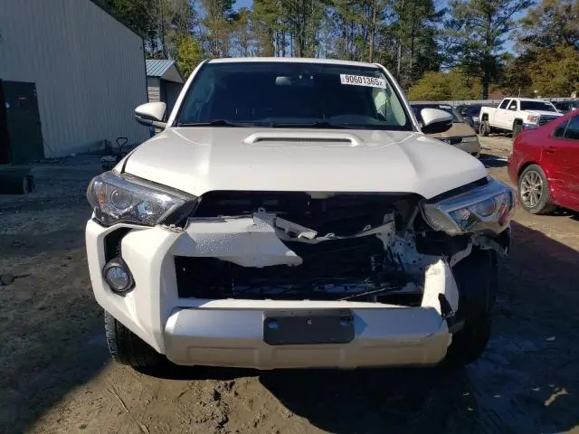 2017 TOYOTA 4RUNNER SR5/SR5 PREMIUM  