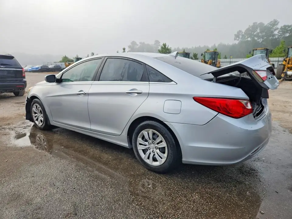 2011 HYUNDAI SONATA GLS  