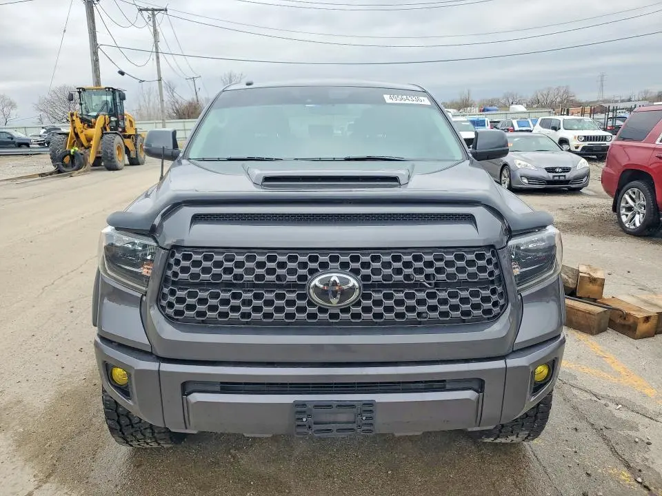 2019 TOYOTA TUNDRA SR5  