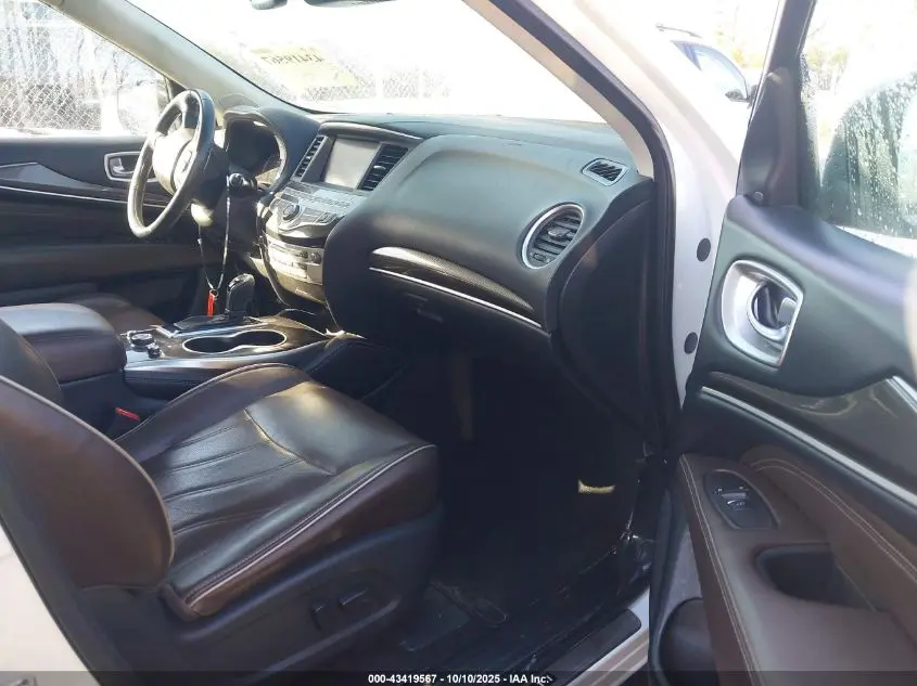 2019 INFINITI QX60 LUXE