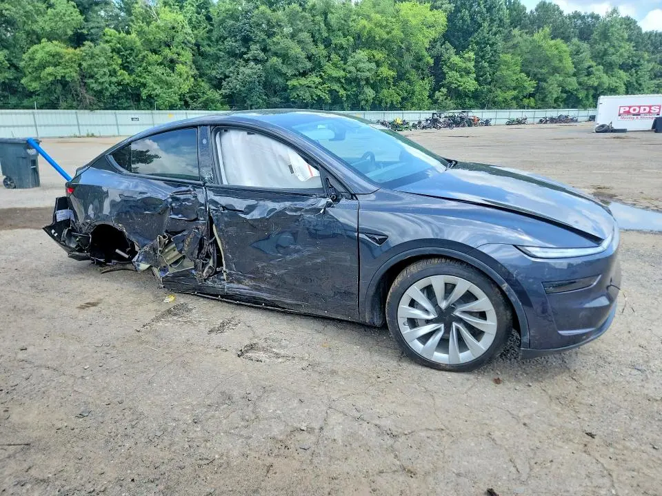 2026 TESLA MODEL Y   