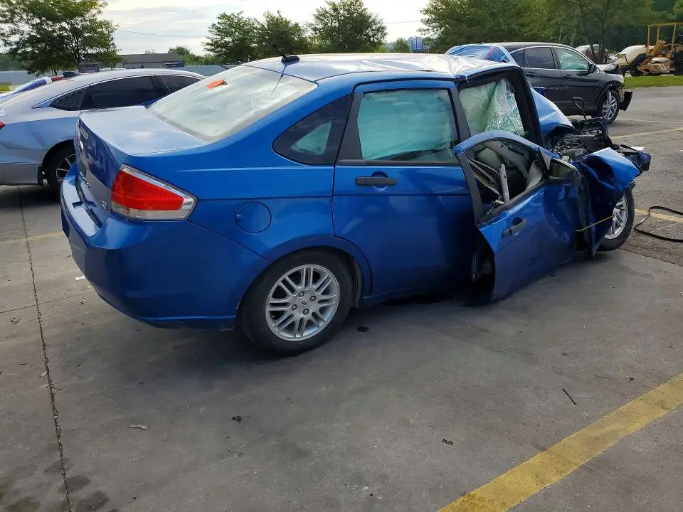 2011 FORD FOCUS SE  