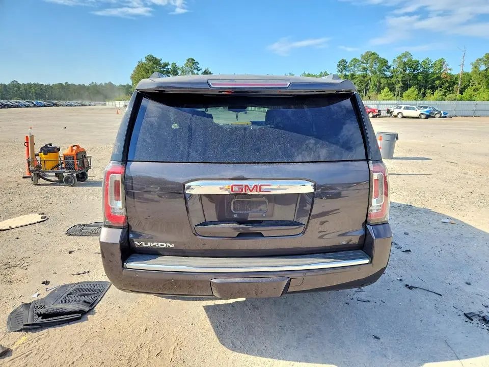 2017 GMC YUKON DENALI  